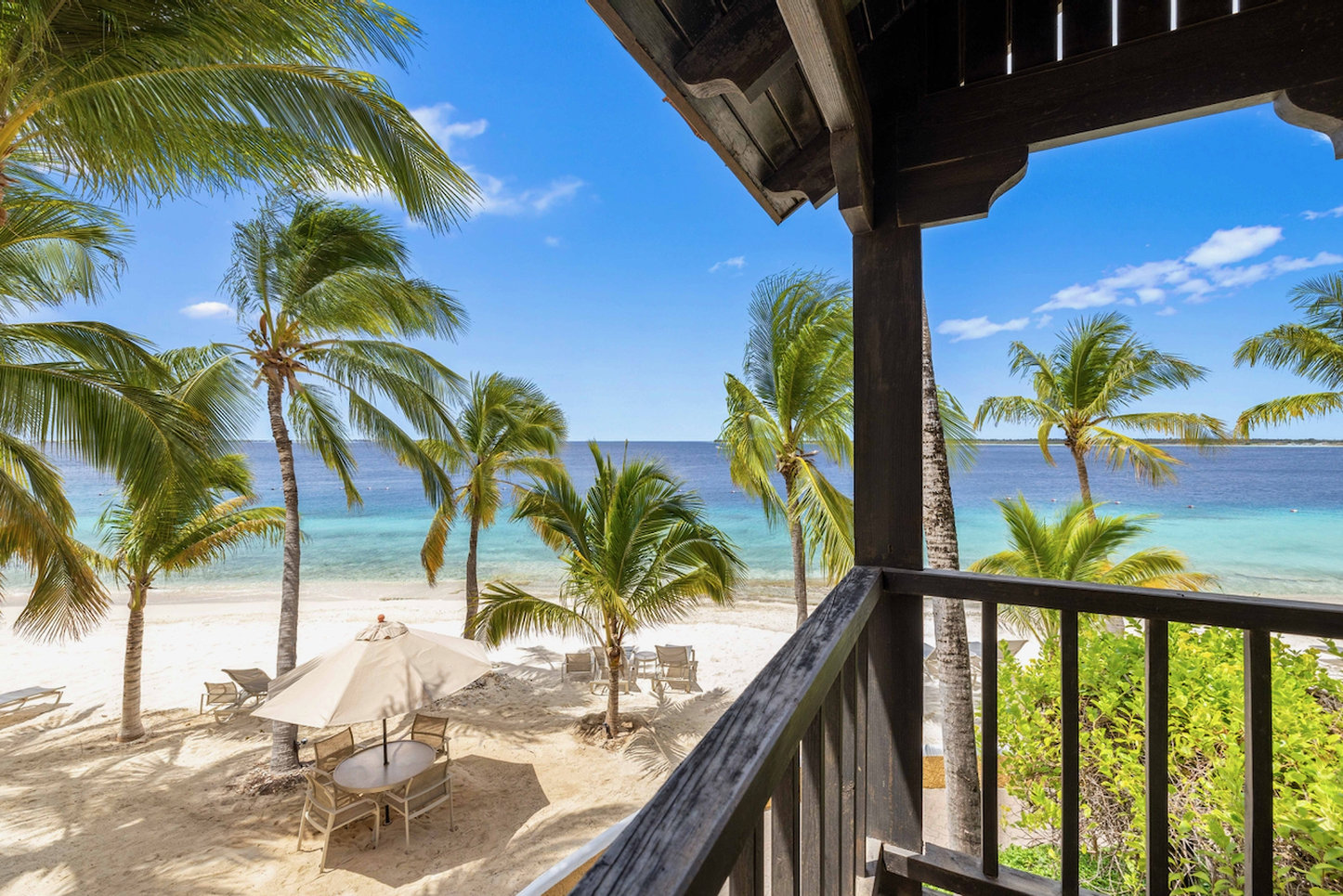 Harbour Village Beach Club 68/75
