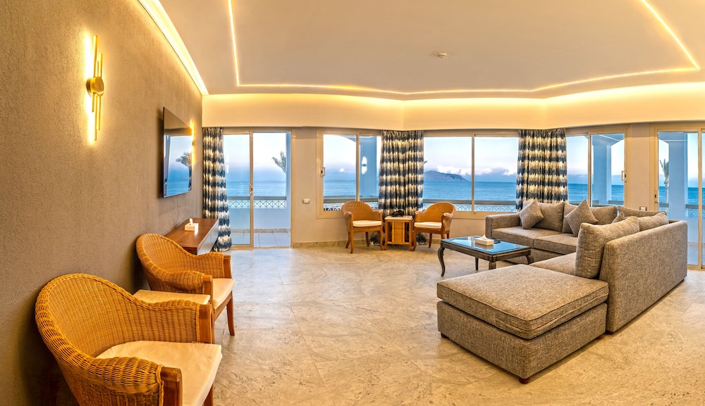 Invidia Coral Beach Tiran 98/137