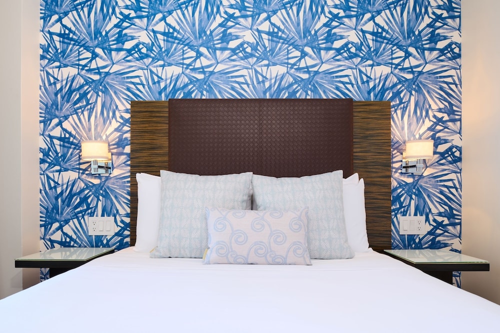 Kaimana Beach Hotel 16/50