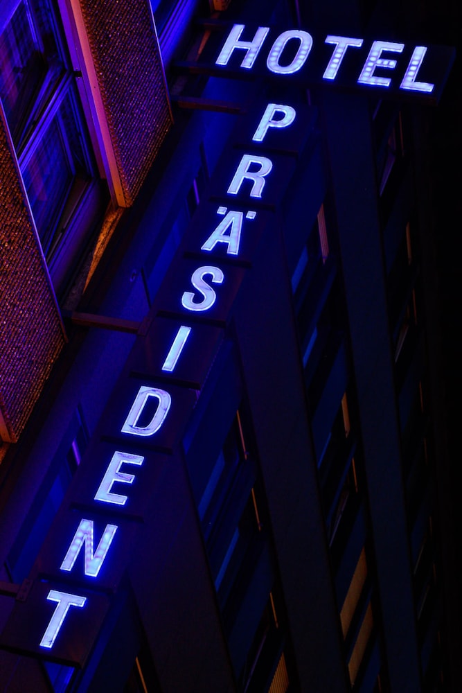 Hotel Prasident 29/41