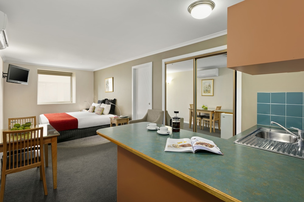 Hobart Waterfront Apartments 17/26