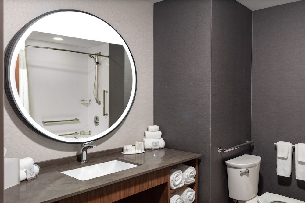 Courtyard by Marriott Memphis East/Galleria 25/26
