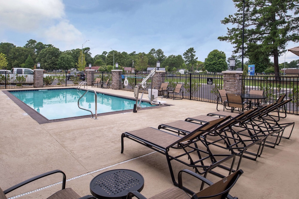 HAMPTON INN BENSON NC in BENSON - NC
