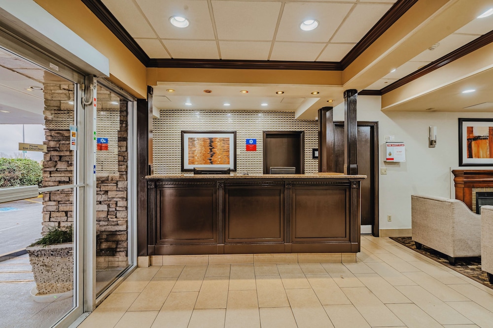 SureStay Plus by Best Western Coquitlam 2/50