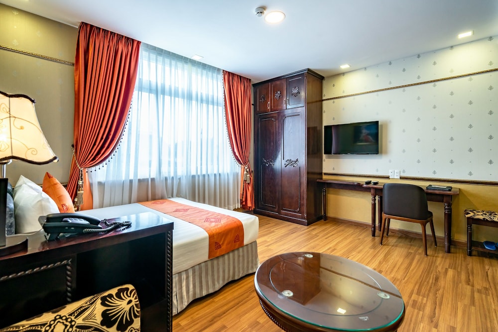 Collection O Emerald Luxury Apartment - Near SECC 39/47