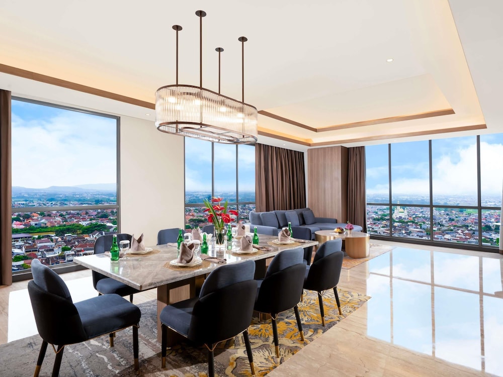 Grand Mercure Malang 46/67