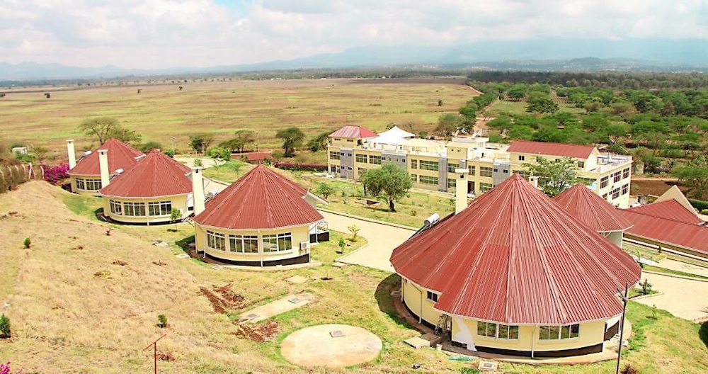 A1 Hotel and Resort 37/43