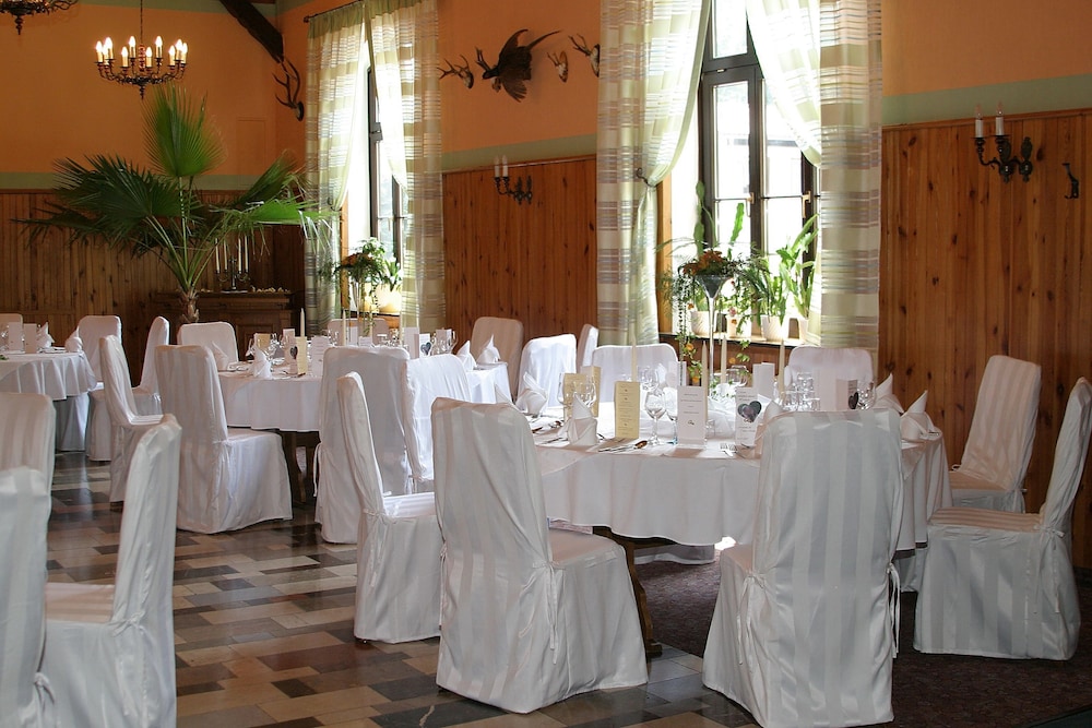 Hotel Zum Burgergarten 36/50