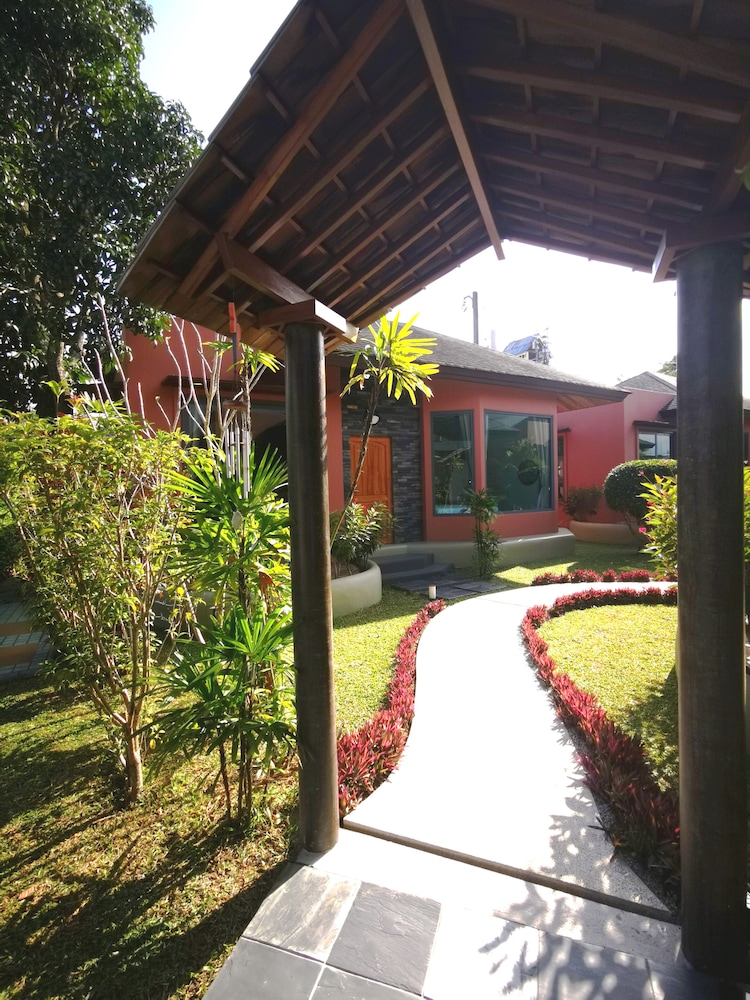Cafe@Luv22 Guest House 62/67