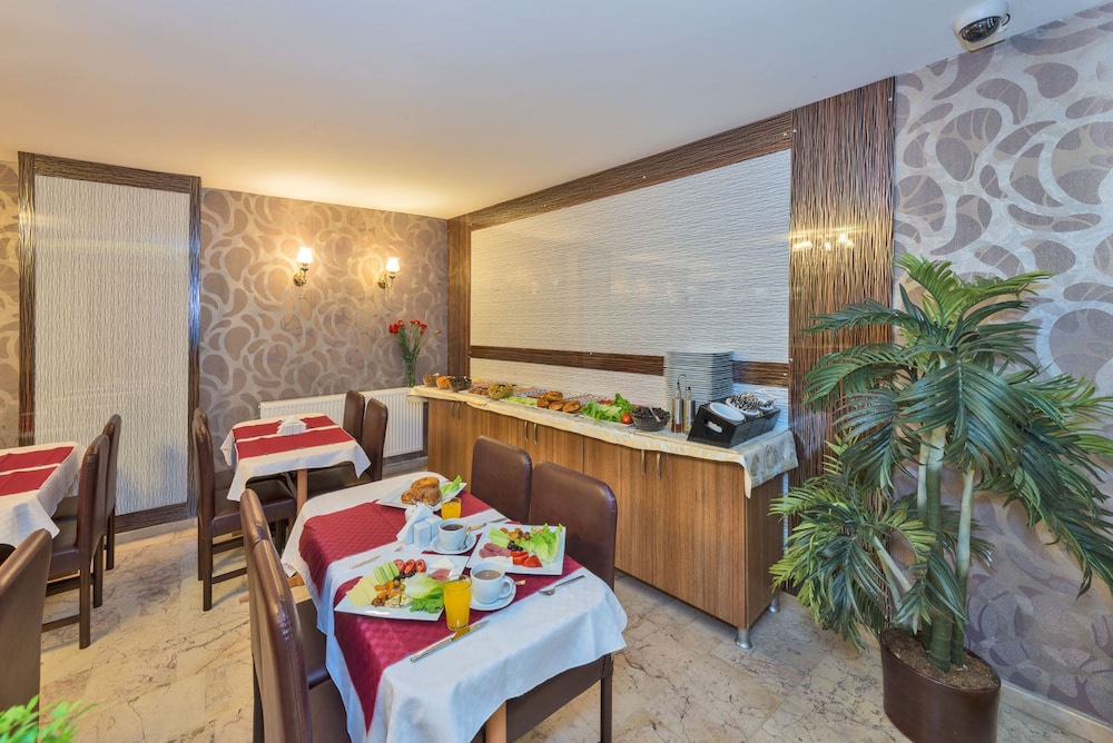 Erbazlar Hotel 40/45