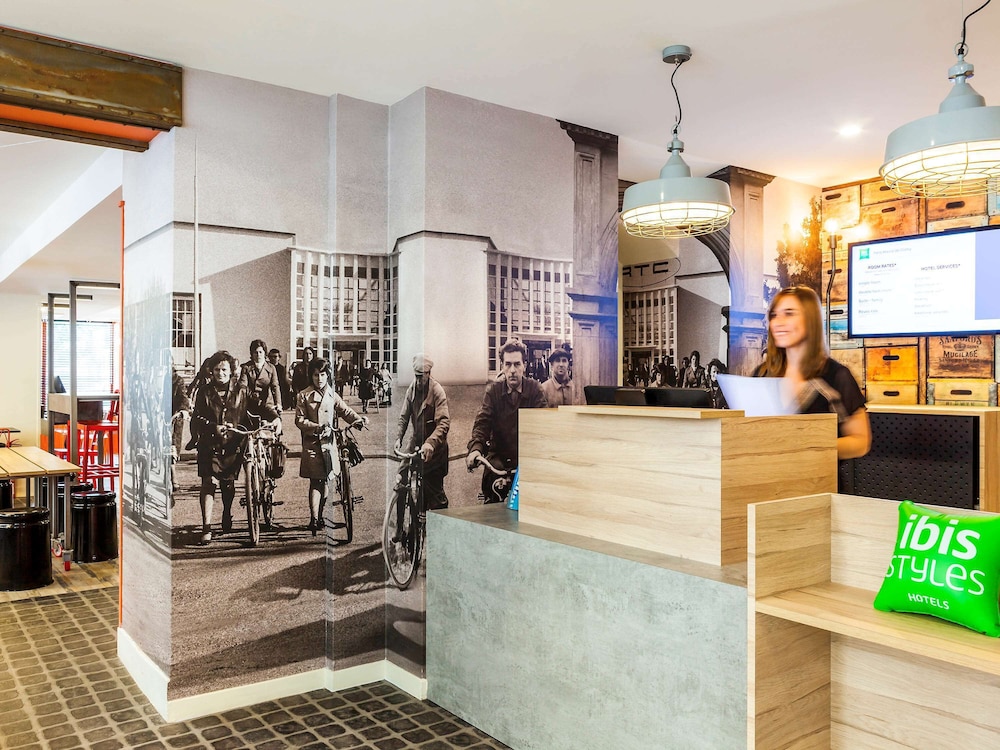 ibis Styles Paris Mairie de Clichy 37/68