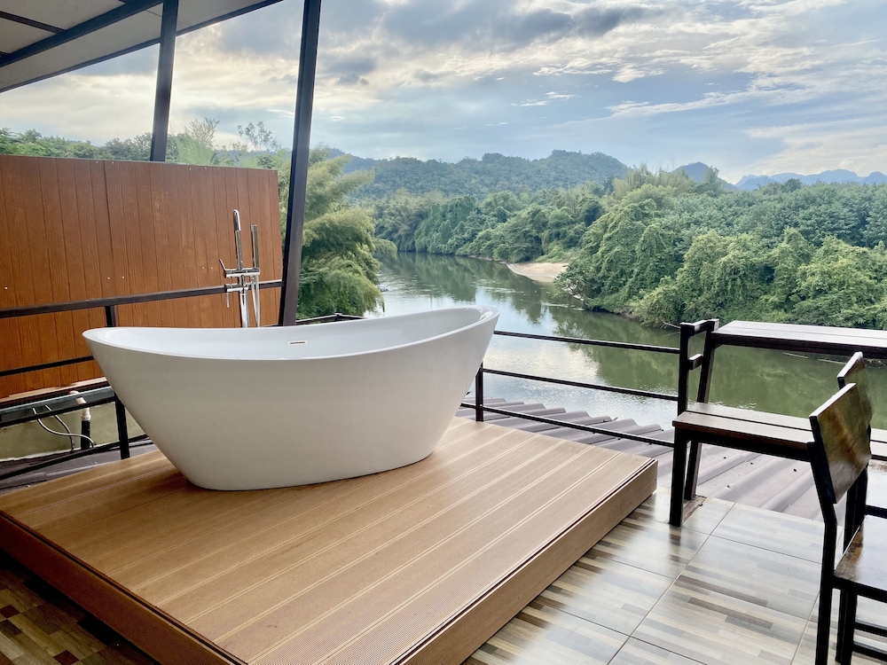 Kwainoy Riverpark & Resort 56/64