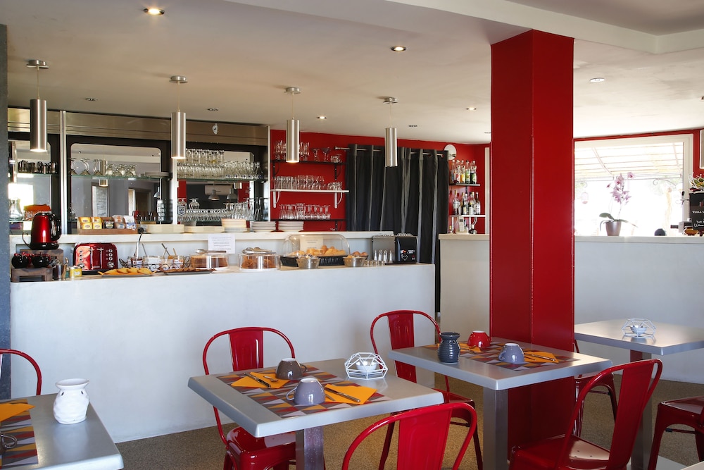 Hotel Funtana Marina 16/32
