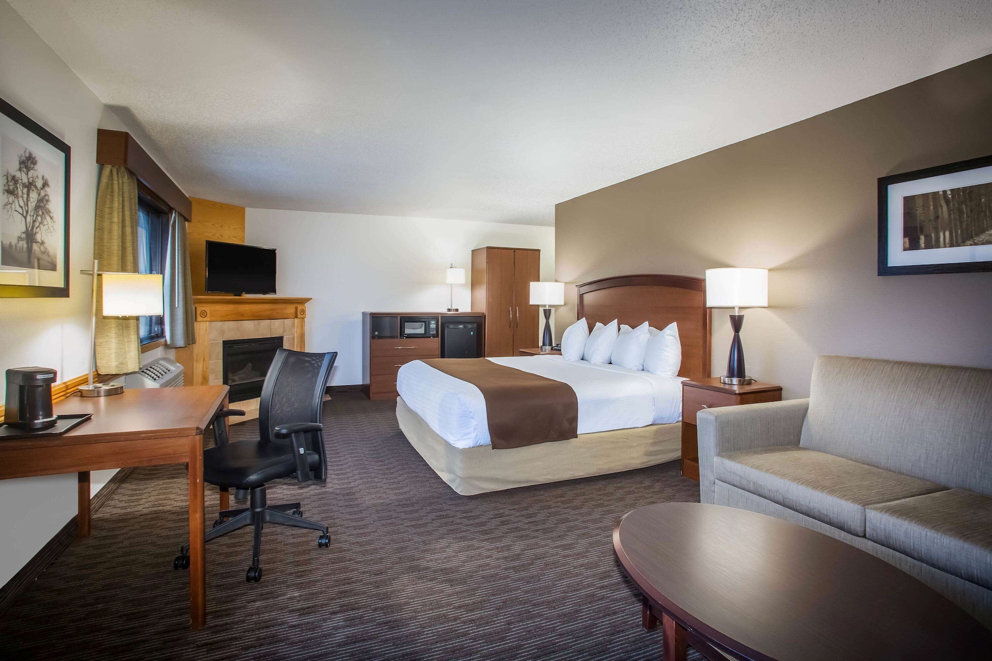 جناح بسرير كينج مع أريكة، Americinn By Wyndham Baudette 5/9