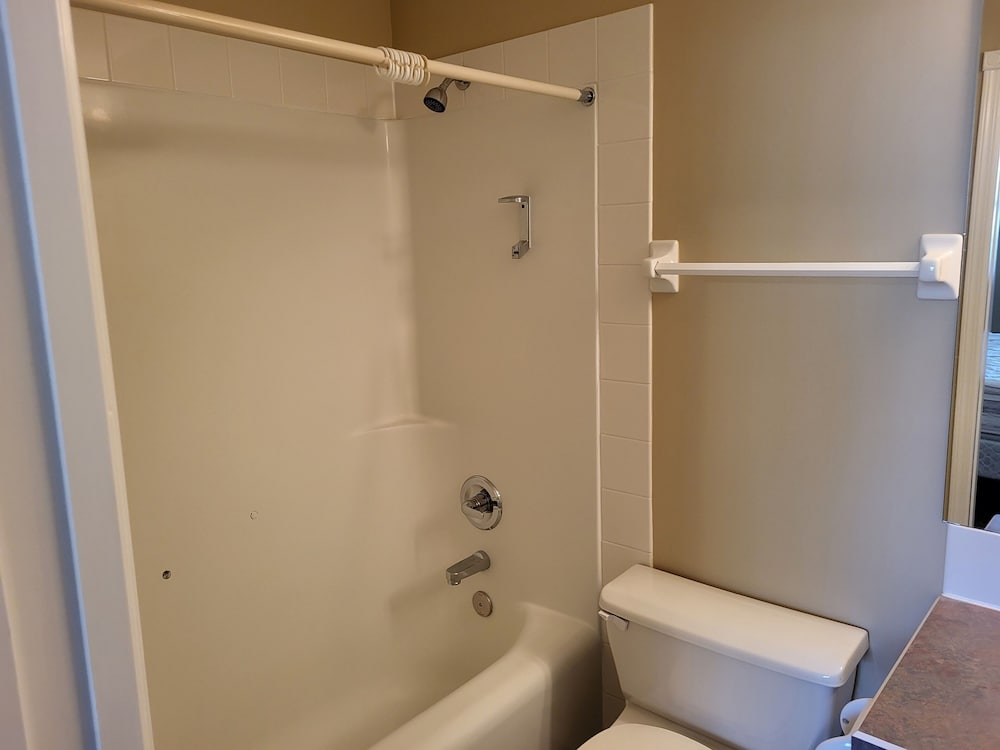 Mountain View Suites at Fairmont Hot Springs 62/63