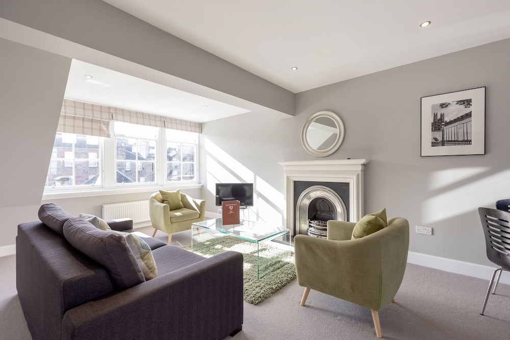 Destiny Scotland - Q-Residence 16/29