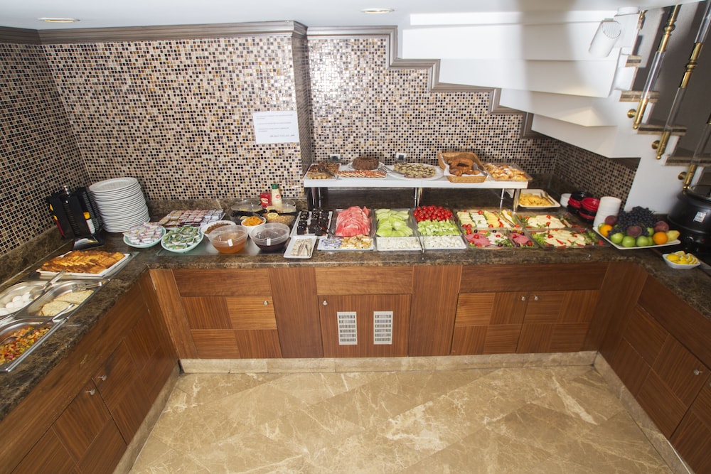 Aven Hotel 11/60