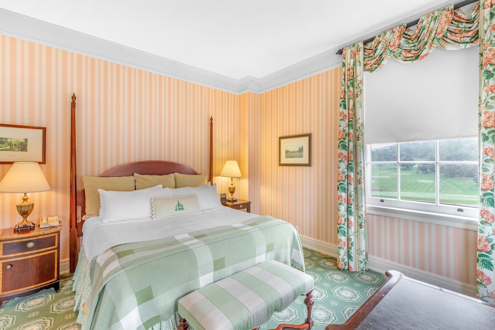 The Omni Homestead Resort 22/92