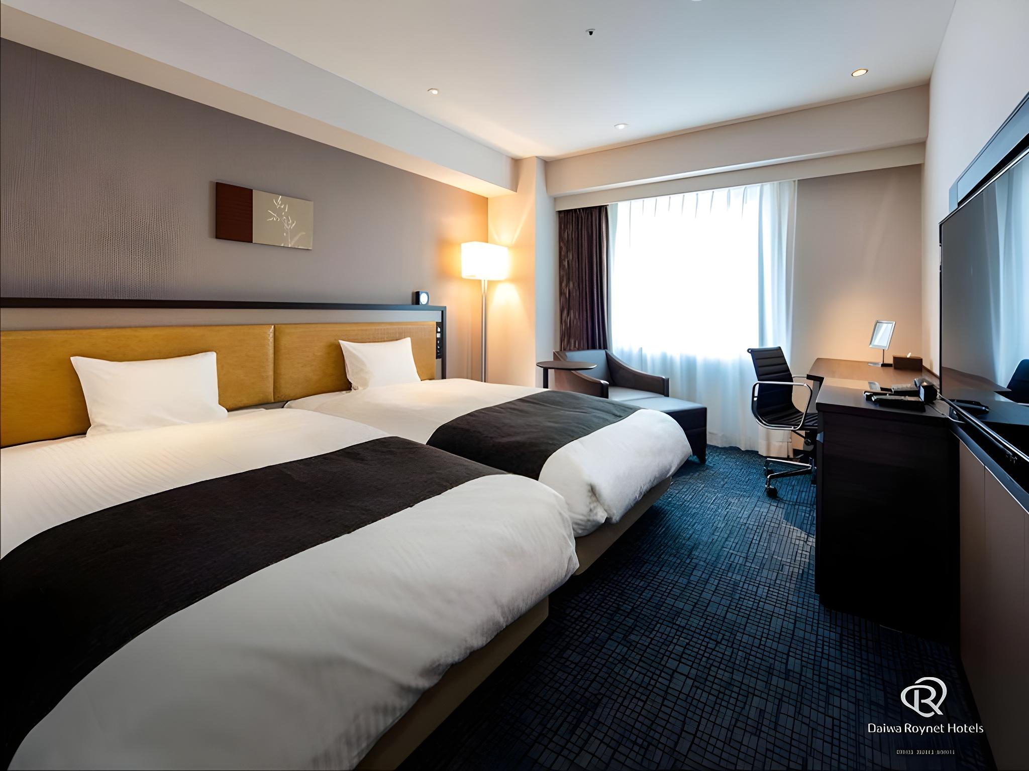 Moderate, Twin Beds