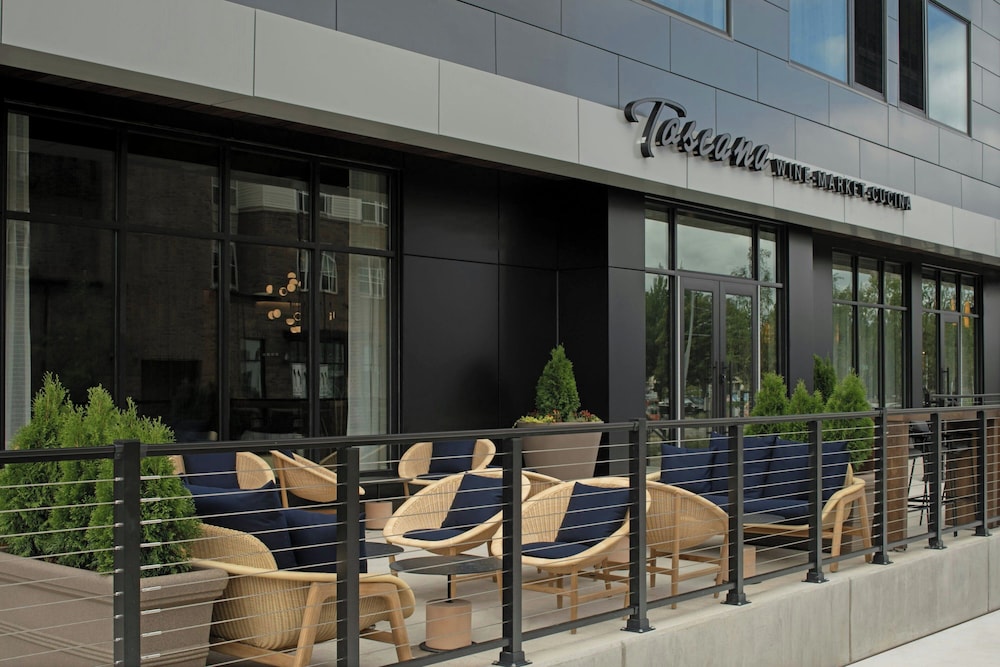 AC Hotel by Marriott Lansing University Area 35/49