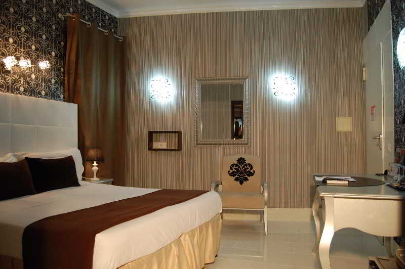 ROYAL PALACE LUXURY 9/17