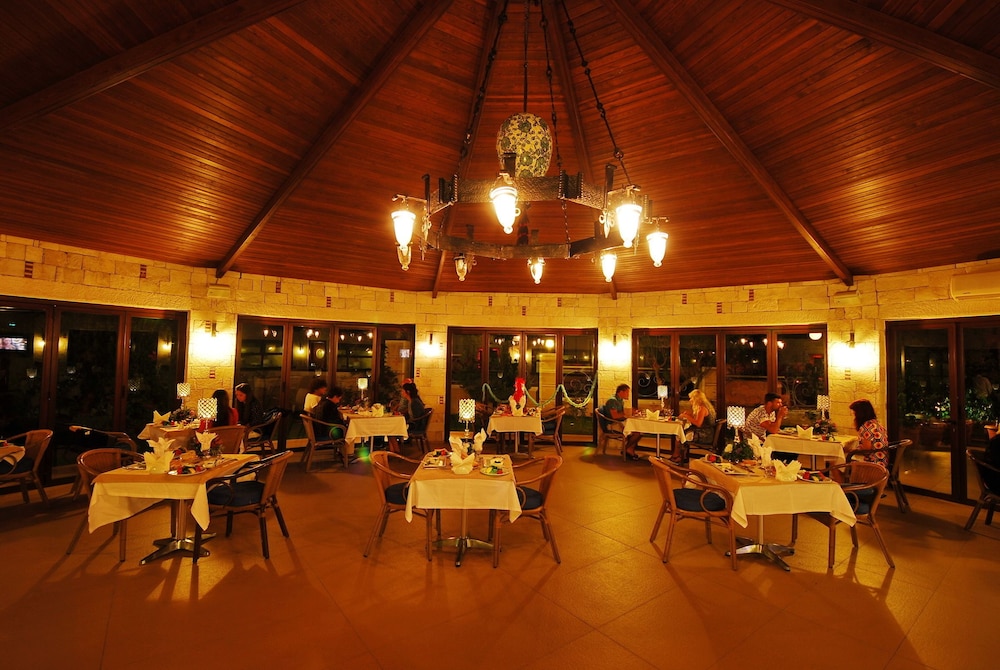 Grand Pasa Hotel 26/38