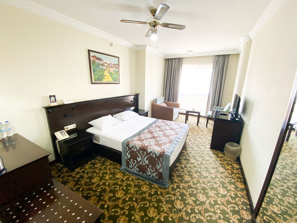 Omur Hotel 15/50