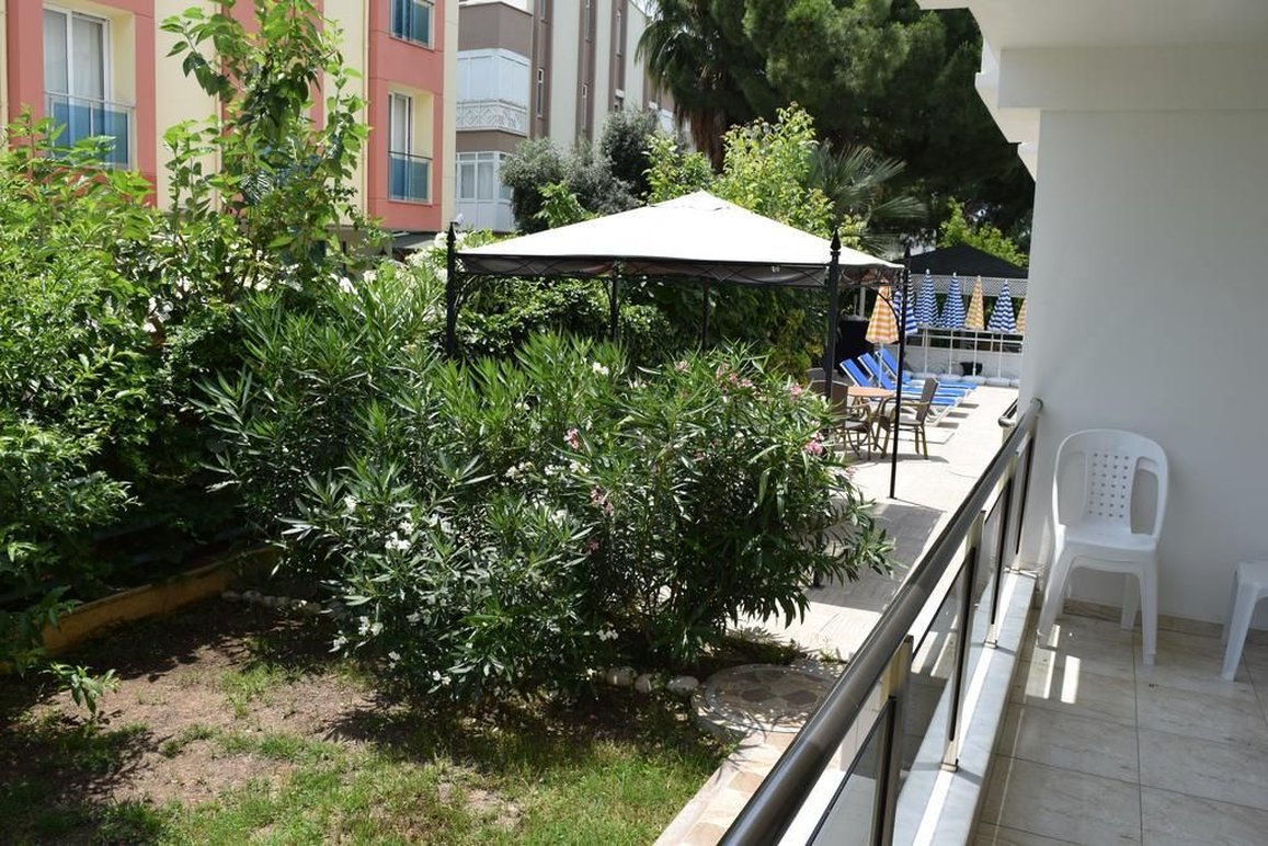 Guden Pearl Apart Hotel 39/41