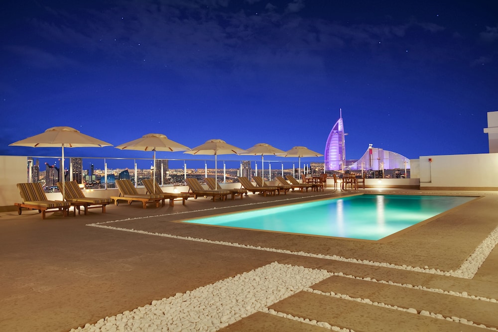 The District Hotel Jumeirah, Dubai 57/61