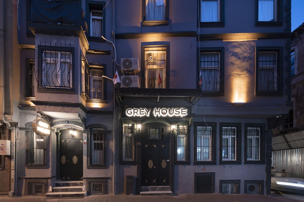 GREY HOUSE HOTEL 1/31