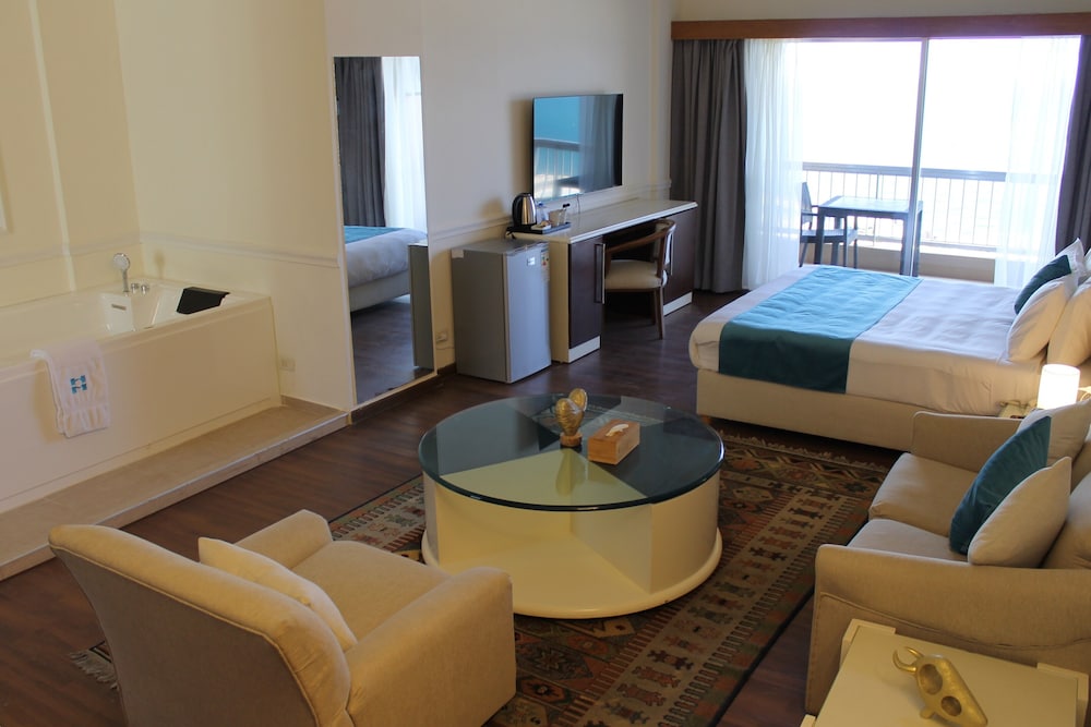 Hotel Mediterranee Beyrouth 61/80