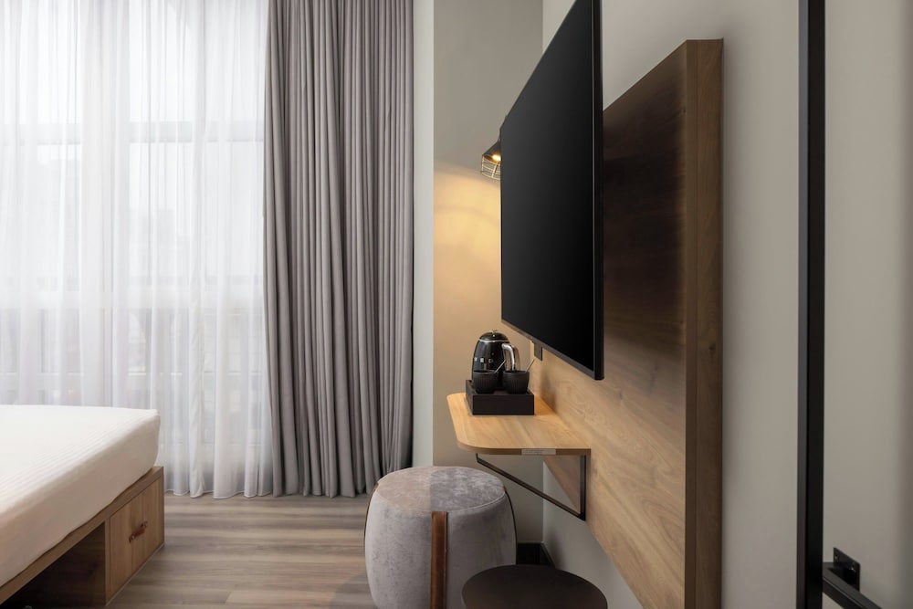 Moxy London Piccadilly Circus 23/47