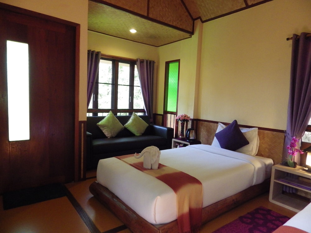 STANDARD, TWIN BEDS