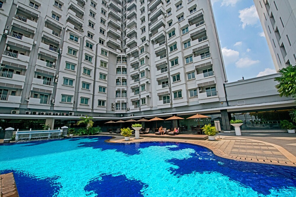 Grand Whiz Poins Square Simatupang 5/53