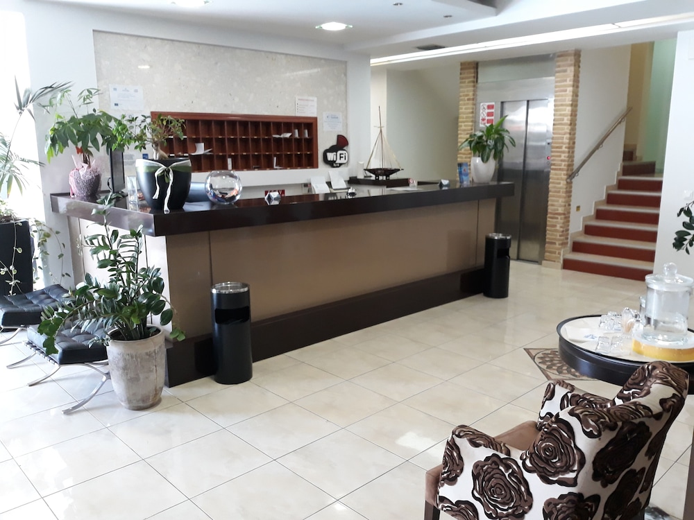 Dionisos Hotel 7/46