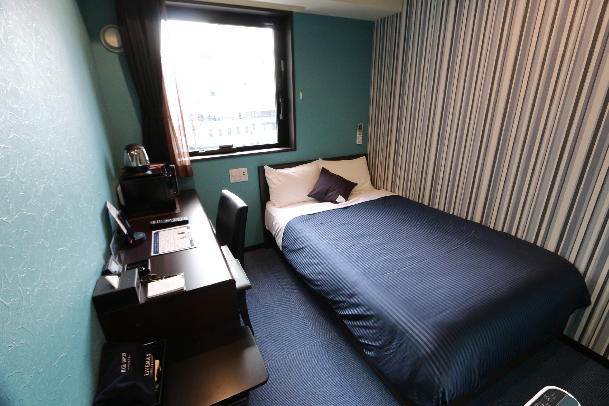 Semi Room, Single, Semi Double Bed