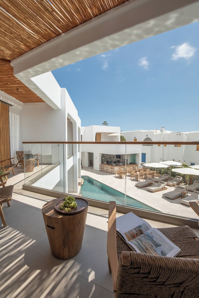 Nuca Mykonos 23/48