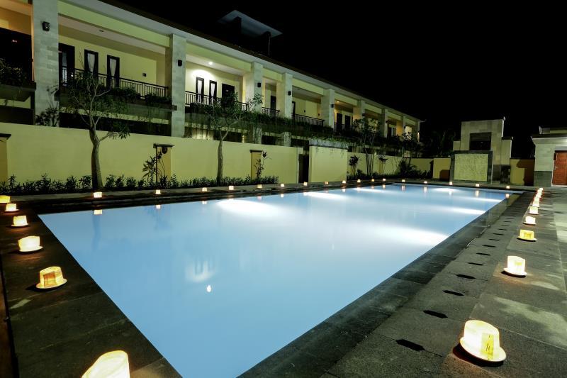 Bali Mega Hotel 46/63