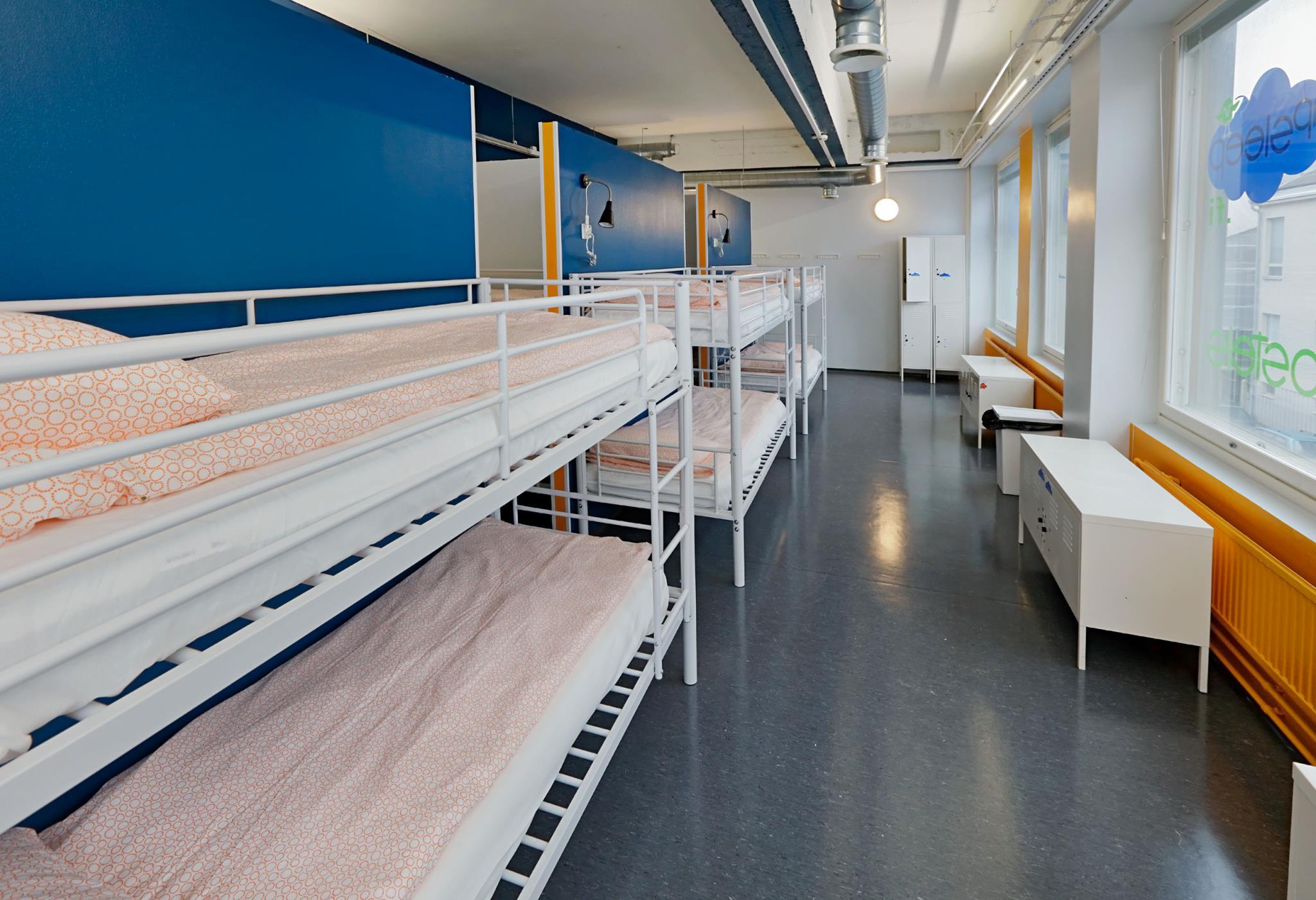 FEMALE DORM, 18 BEDS