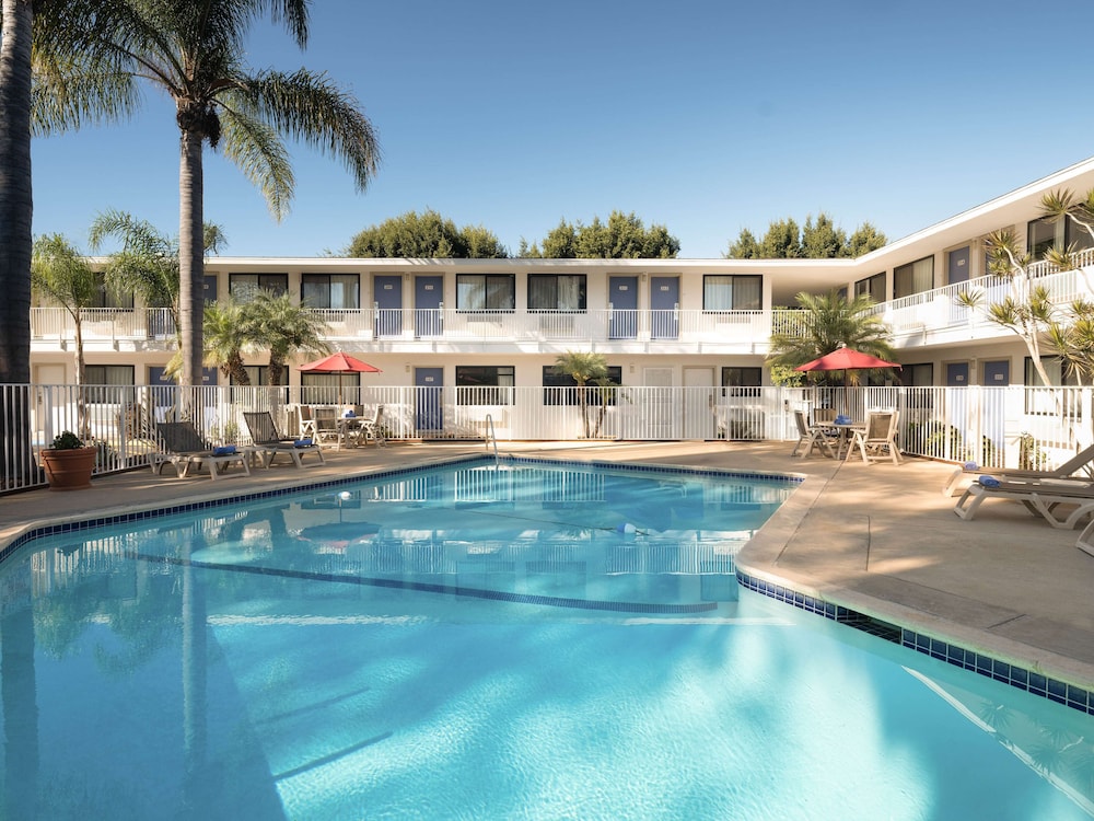 Motel6 Goleta, CA - Santa Barbara 8/57