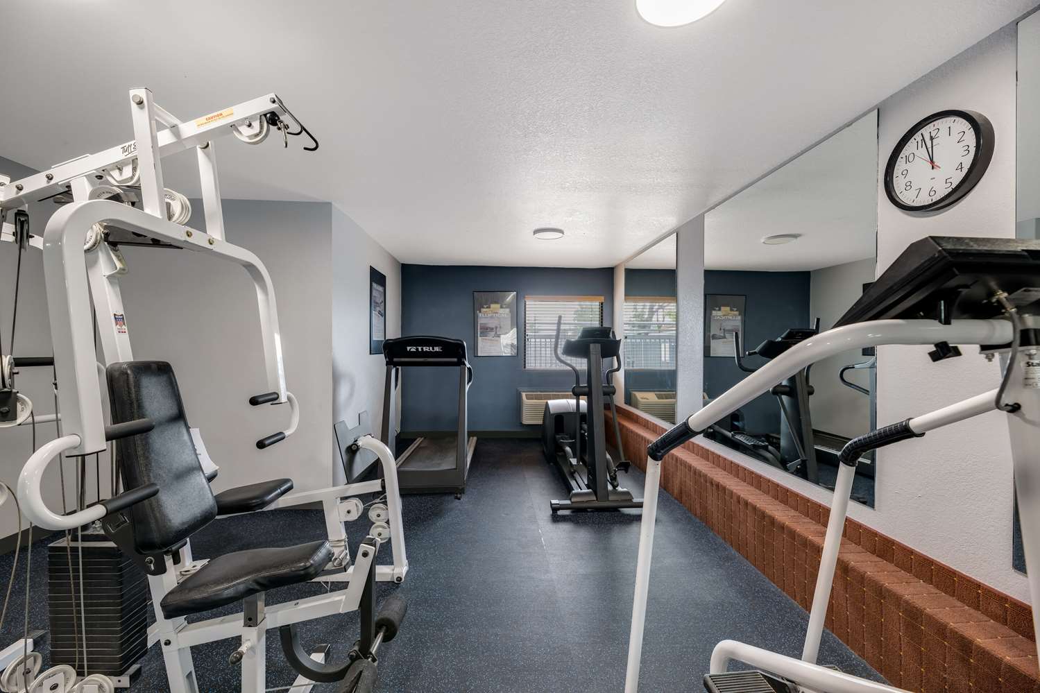 Quality Inn Suites Artesia 18/27