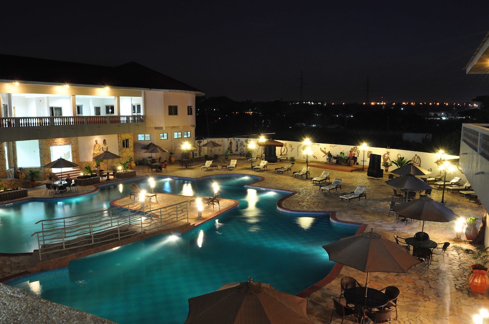 Mensvic Grand Hotel 9/53