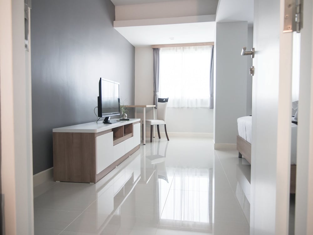 Racha Residence Sri Racha 65/66