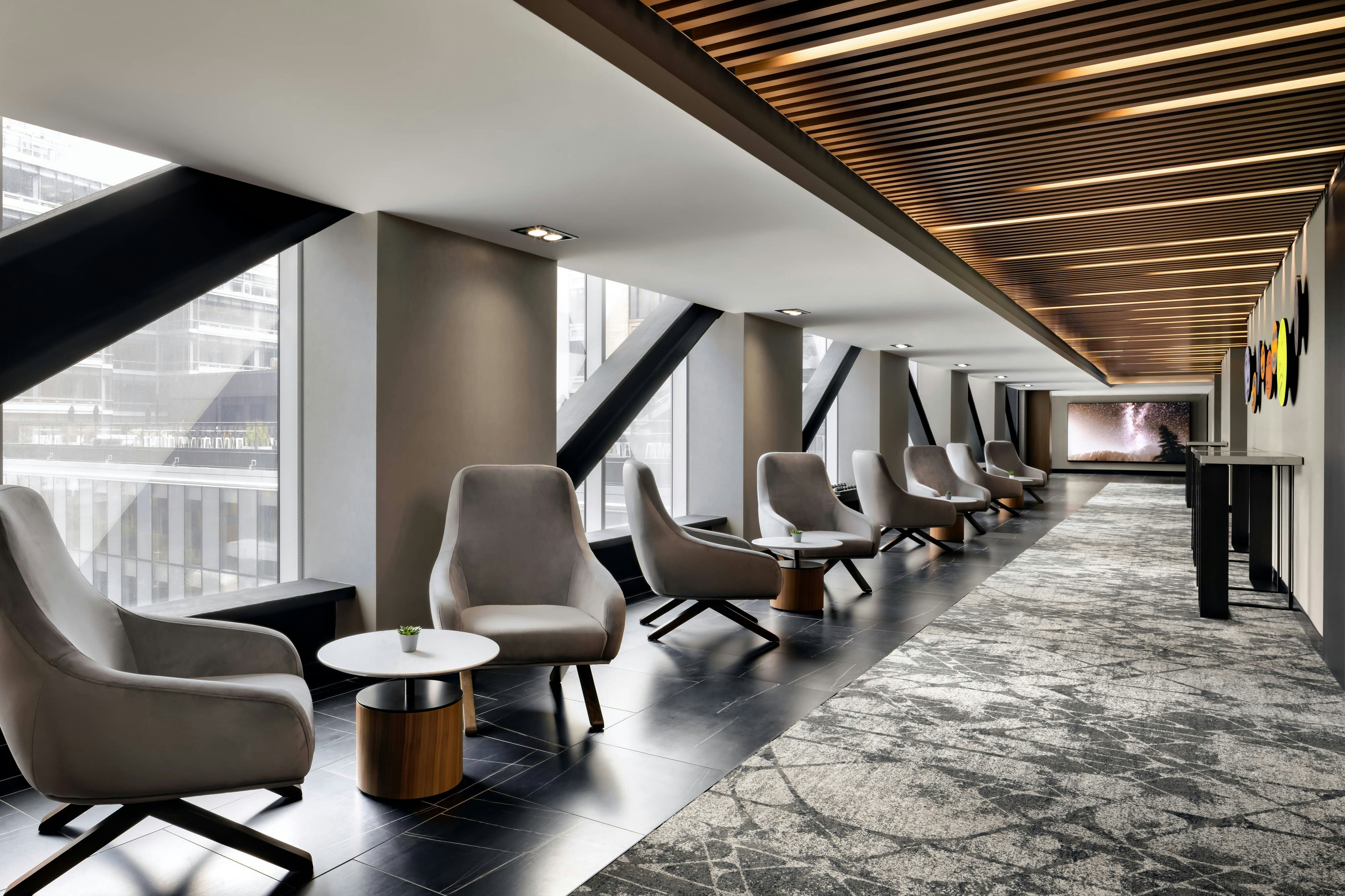 Humaniti Hotel Montreal, Autograph Collection 19/32
