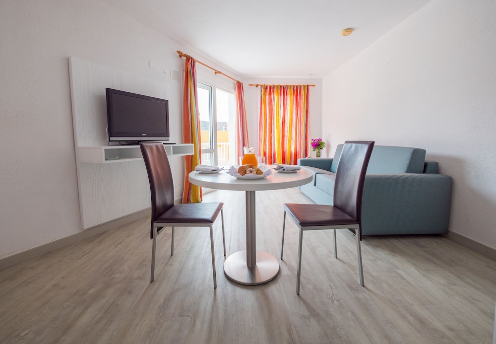 Checkin Bungalows Atlantida 37/63