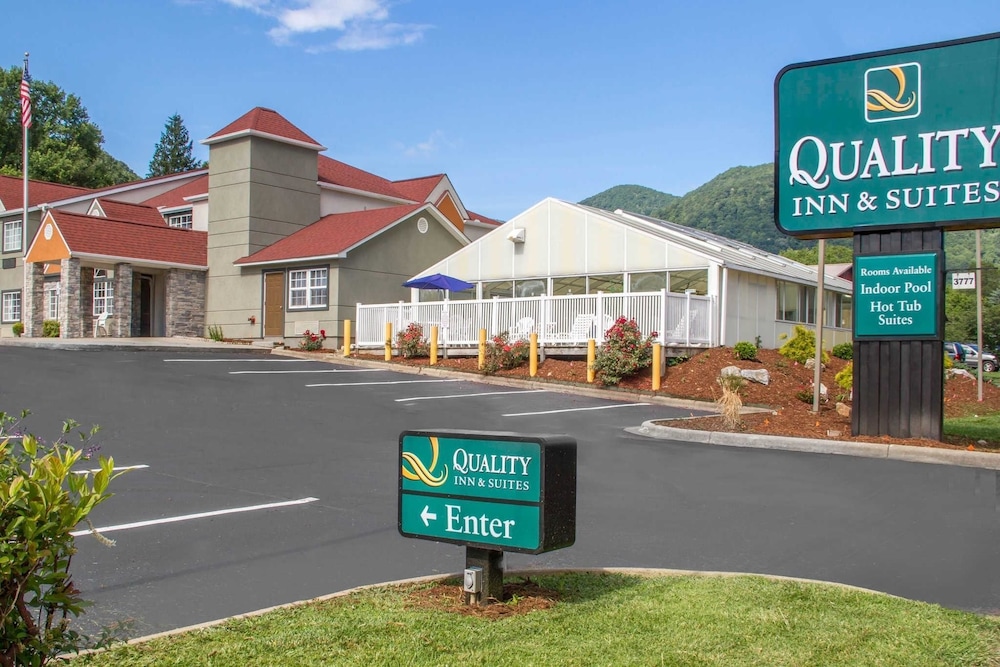 Quality Inn & Suites Maggie Valley - Cherokee Area 6/59