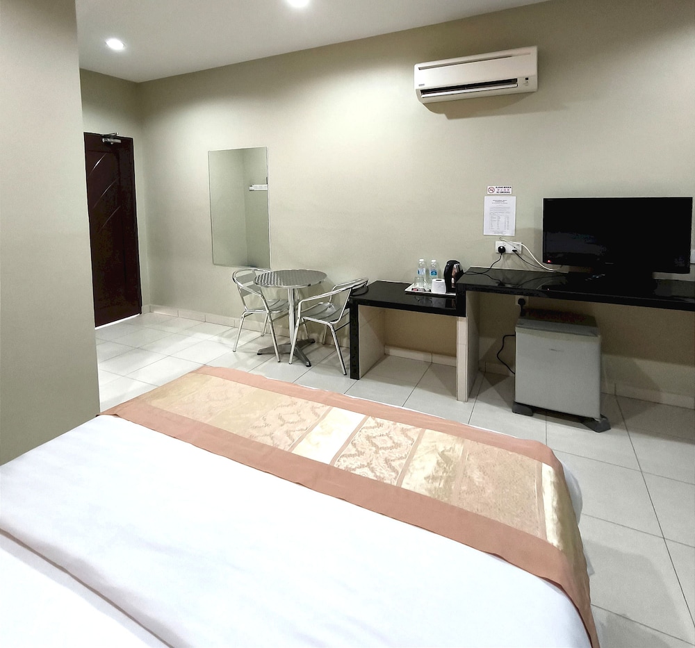 OYO 90906 Rumah Rehat Awana 27/45