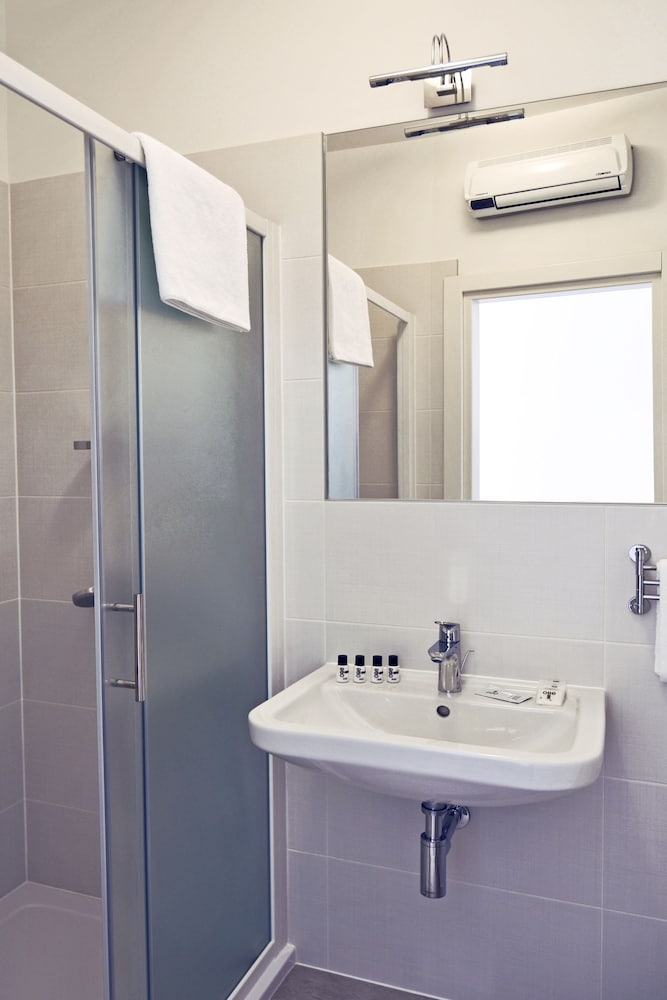 BOUTIQUE HOSTEL JOYCE 46/50
