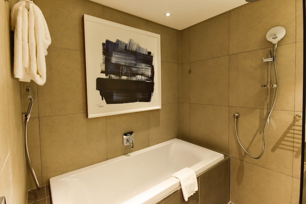 Hotel 2 Fevrier Lome 44/73