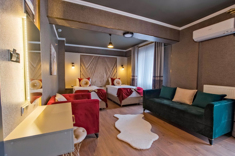 Moonday Hotel 31/44
